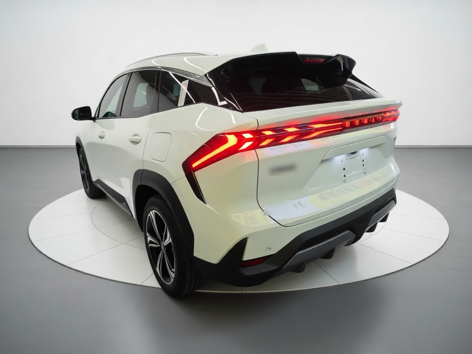 Geely Galaxy L7 2025 EM-i 115km Exploration Edition — снимка 4