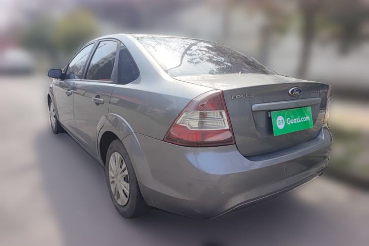 Used Ford Focus 2011 Sedan 1.8L Manual Classic Model
