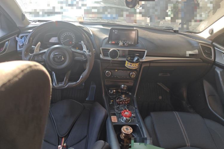 Used Mazda Mazda 3 Axela 2017 Hatchback 2.0L Automatic Luxury Model Emission Standard China V
