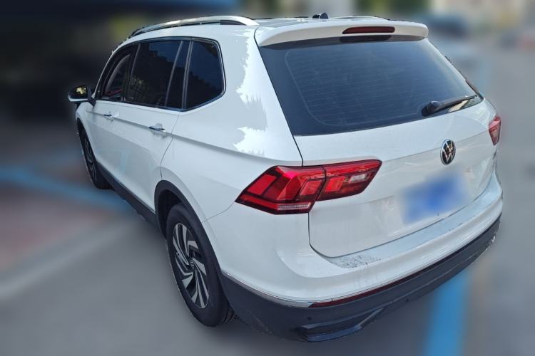 Used Volkswagen Tiguan L 2025 Model, Outstanding Version, 300TSI Automatic Two-Wheel Drive Longteng Edition