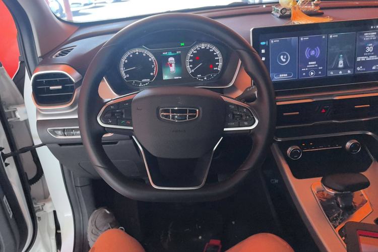 Used Geely Auto Coolray 2023 1.5T DCT Platinum Edition
