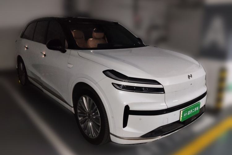 Used ONVO Luxeed L90 2025 Model—Ultra Six-Seater Version
