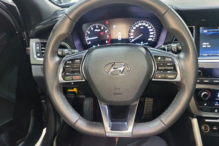 Used Hyundai Sonata 2015 1.6T GLX Advanced Model
