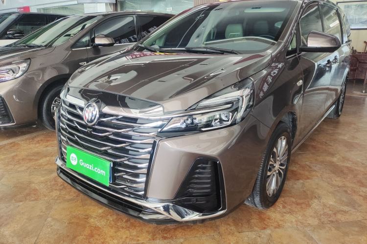 Used Buick GL8 2023 Facelifted Land Cruiser Executive Luxury Version