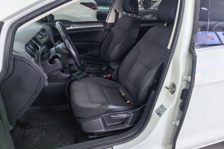 Used Volkswagen Golf 2020 Zhiai Edition 280TSI DSG Comfort Model Left Front Seat