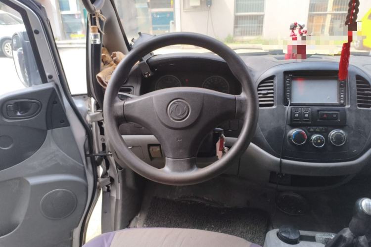 Used FORTHING Lingzhi 2013 M3 1.6L 7-Seater Comfort Model
