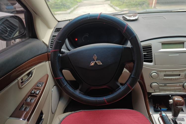 Used Mitsubishi Galant 2012 2.0L Elite Edition Steering Wheel