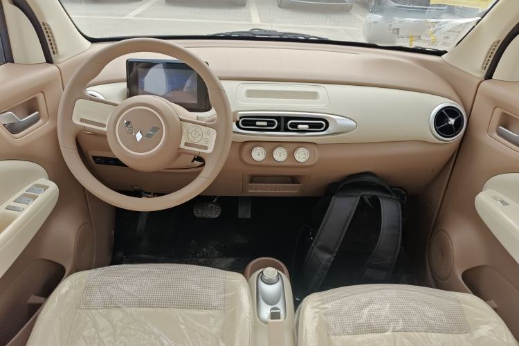 Used Wuling Hongguang MINIEV 2025 Four-Door Version Advanced Edition
