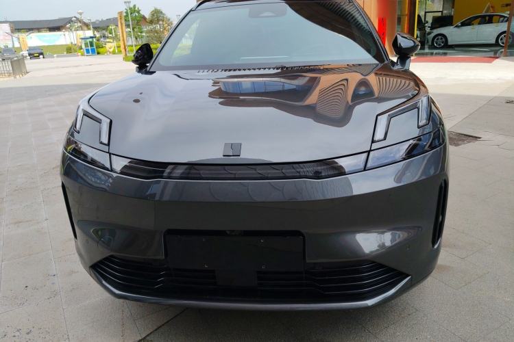 Used Lynk & Co 08 EM-P 2023 220km All-Wheel-Drive Performance Halo
