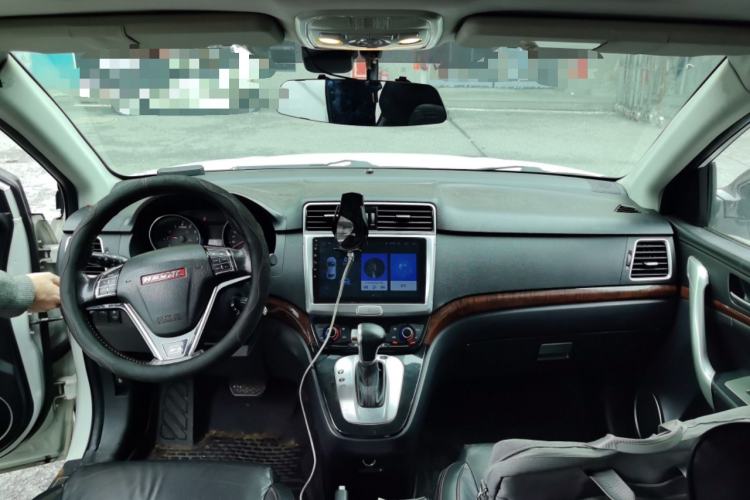 Used Haval H6 2014 Sport Edition 2.4L Automatic Elite Model Center Console