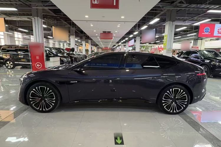 Used Avatr 12 2025 Ultra Extended-Range Edition Exterior 4