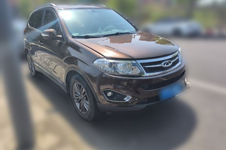 Used Chery Tiggo 5 2015 2.0L CVT Family Deluxe Edition Front Right 45 Deg