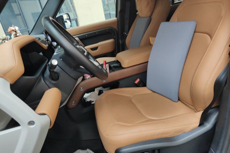 Used Land Rover Defender 2023 110 3.0T P400 Dark Edition Left Front Seat