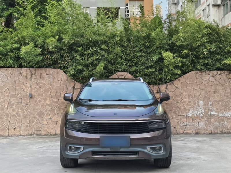 Used Lynk & Co 01 2017 2.0T Two-Wheel Drive Pro Edition — 31