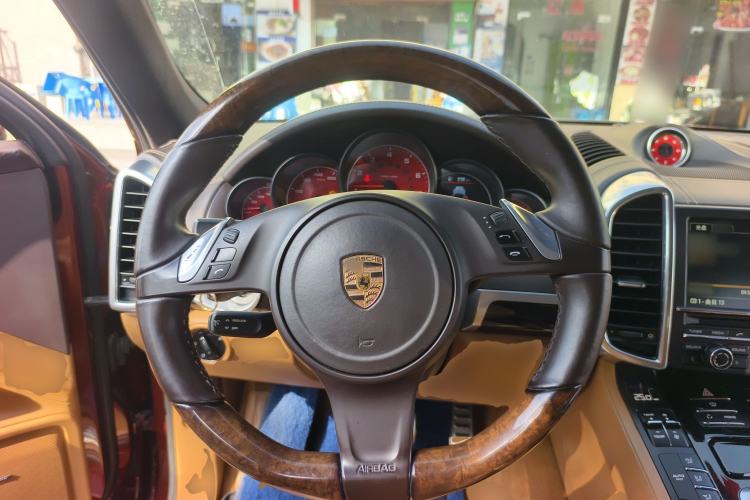 Used Porsche Cayenne 2011 Cayenne 3.0T Steering Wheel