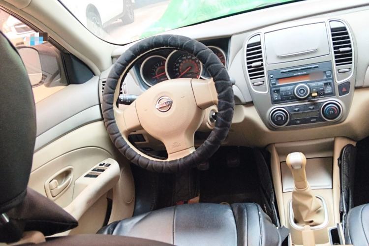 Used Nissan Sylphy 2016 Classic 1.6XE Manual Comfort Edition Steering Wheel