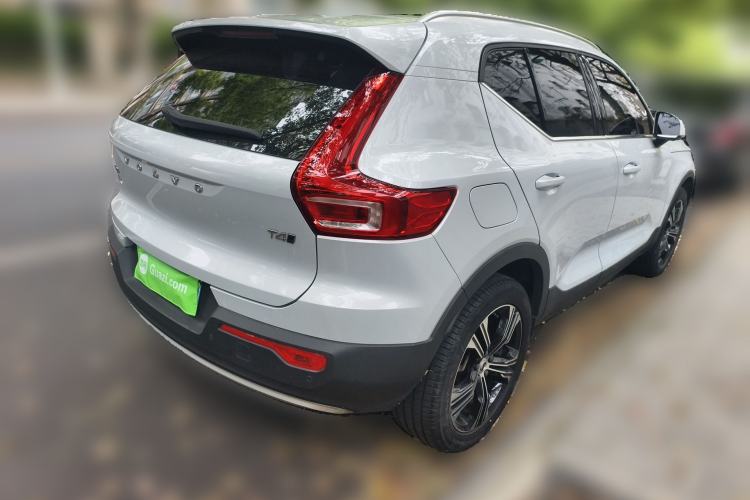 Used Volvo XC40 2021 T4 Four-Wheel Drive Smart Luxury Edition Rear Right 45 Deg