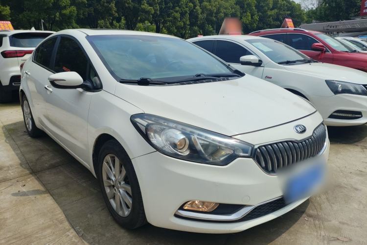 Used Kia K3 2015 1.6L Manual GLS Front Right 45 Deg