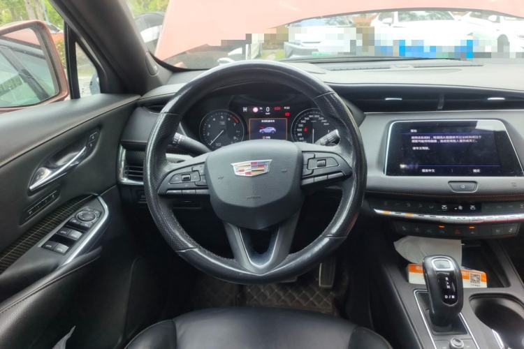 Used Cadillac XT4 2018 28T 4x4 Platinum Sport Edition