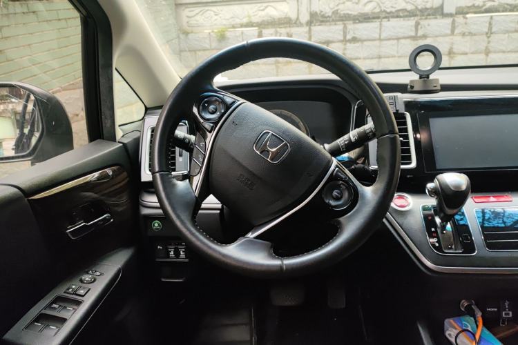Used Honda Elysion 2016 2.4L Comfort Edition Steering Wheel