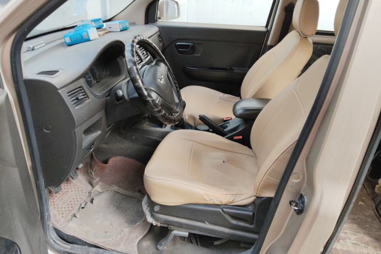 Used Wuling Rongguang V 2018 1.5L Standard Version