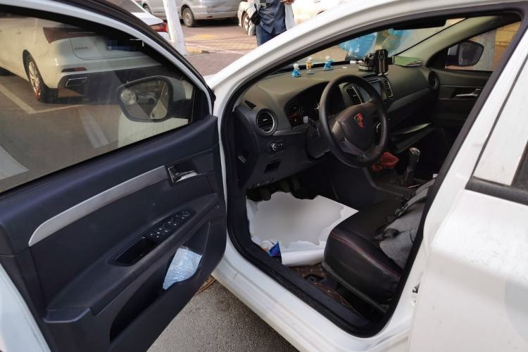 Used Roewe 350 2015 1.5L Manual Luxury Sunroof Edition