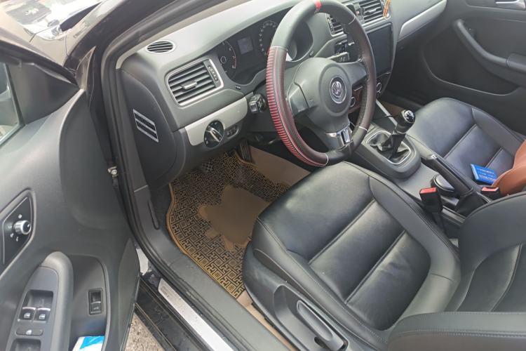 Used Volkswagen Sagitar 2014 1.6L Manual Comfort Model