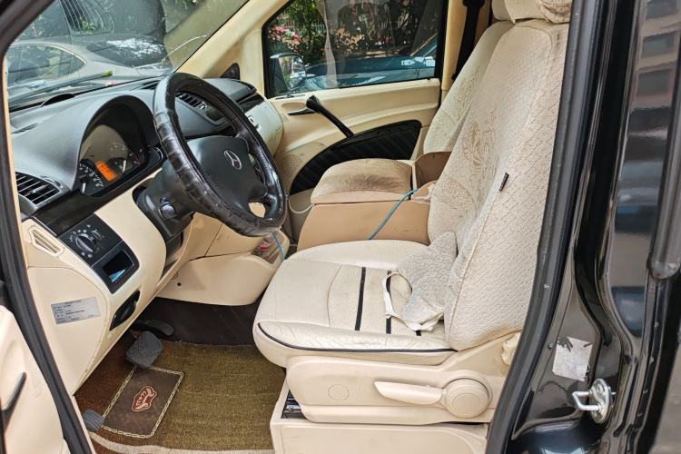 Used Mercedes-Benz Vito 2011 2.5L 7-seater executive version Left Front Seat