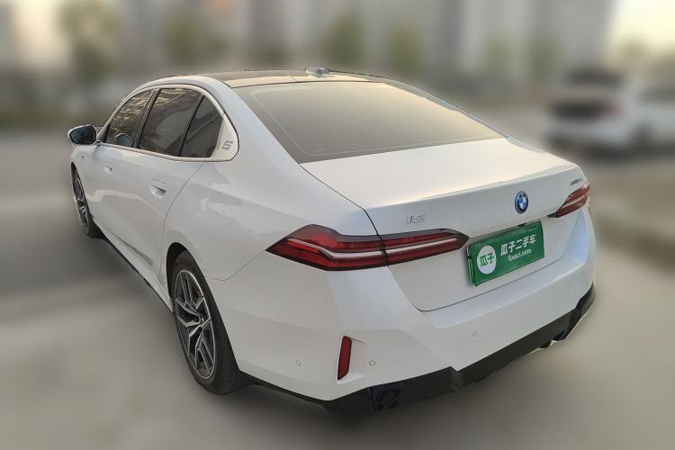 Used BMW i5 2025 eDrive 35L M Sport Package
