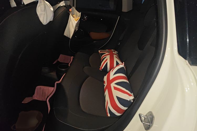 Used MINI 2019 1.5T ONE PLUS Five-Door Edition Left Rear Seat