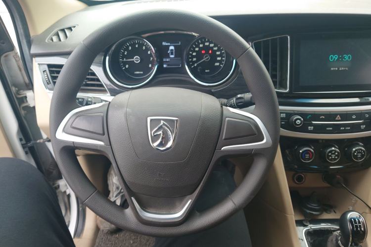 Used Baojun 730 2016 1.5L Manual Comfort Version 7 Seats China V Emission Standard
