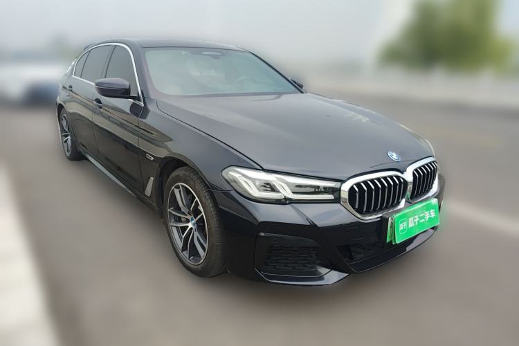 Used BMW 5 Series New Energy 2022 Second Facelift 535Le Pioneer Edition M Sport Package Front Right 45 Deg