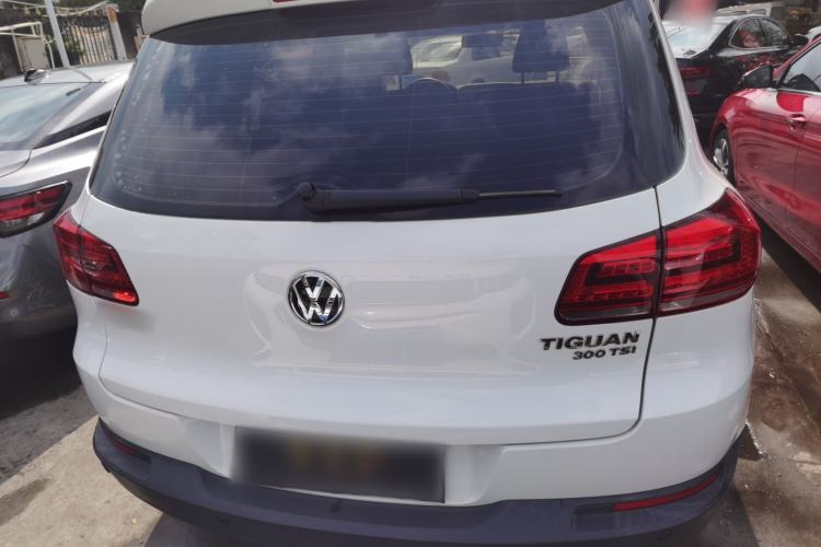 Used Volkswagen Tiguan L 2017 300TSI Automatic Two-Wheel Drive Silk Road Luxury Edition
