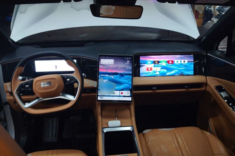 Used Geely Galaxy L7 2025 EM-i 115km Exploration+ Edition Center Console