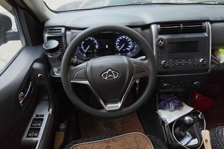 Used CHANGAN OSHAN X70A 2019 1.5L Manual Comfort Model China VI Standard Steering Wheel