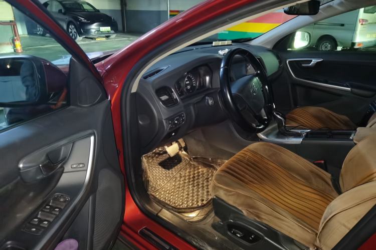 Used Volvo S60 2015 S60L 2.0T Smart Drive Edition
