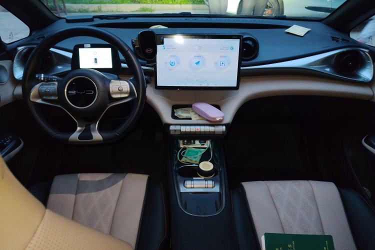 Used BYD Dolphin 2023 420 km Fashion Edition
