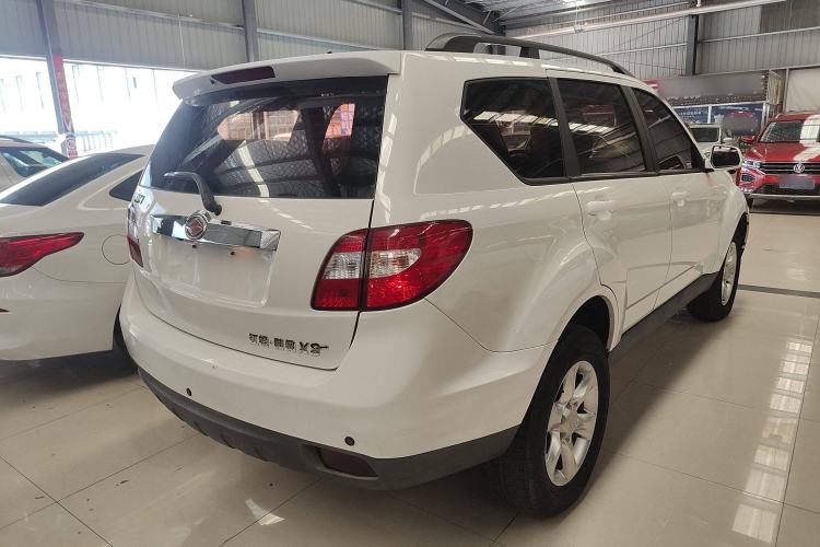 Used Land X8 2014 Explorer Edition 2.0L Urban Pioneer Version