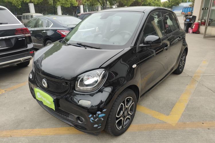 Used smart forfour 2016 0.9T 66 kW Pioneer Edition