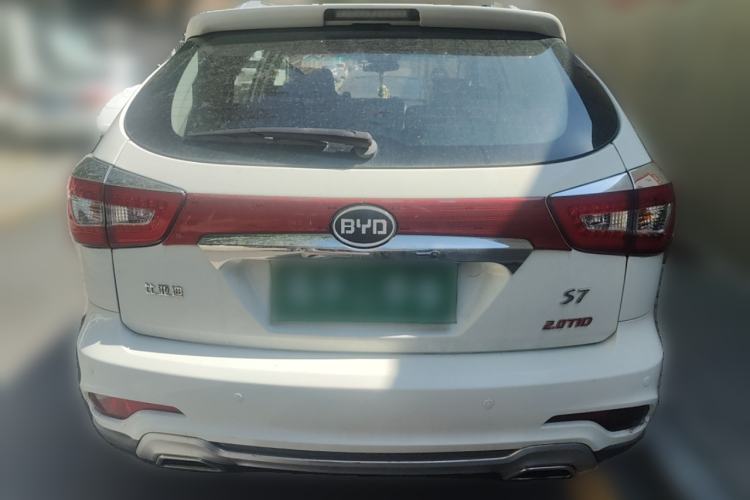 Used BYD S7 2015 2.0T Automatic Prestige Model
