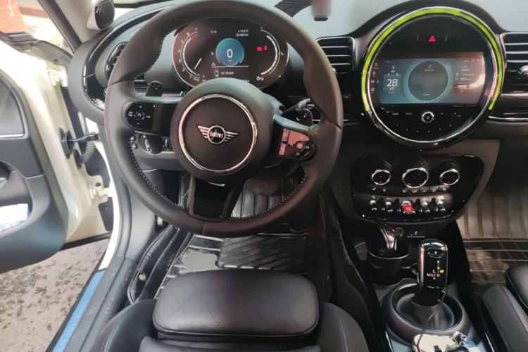 Used MINI Clubman 2023 2.0T COOPER S Connoisseur
