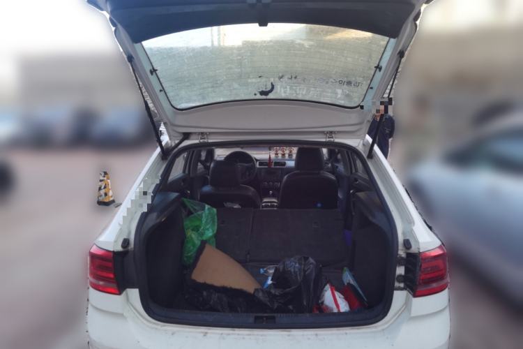 Used Volkswagen Santana 2015 Haval H6 1.6L Automatic Comfort Model Trunk