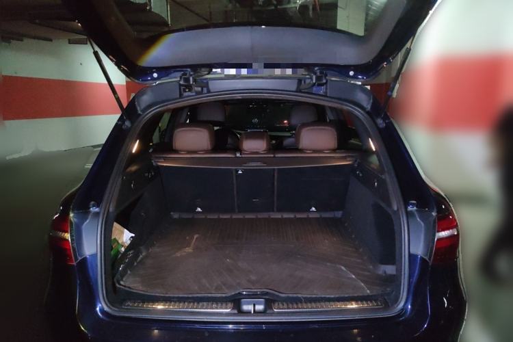 Used Mercedes-Benz GLC 2017 GLC 260 4MATIC Luxury Model
