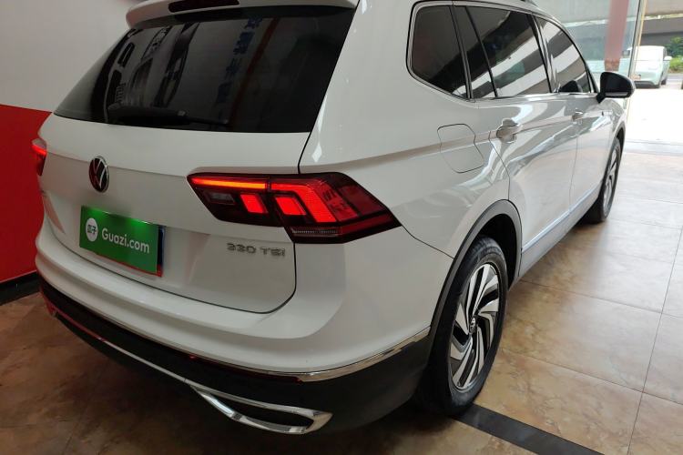 Used Volkswagen Tiguan L 2022 330TSI Automatic Two-Wheel Drive Smart Edition Rear Right 45 Deg