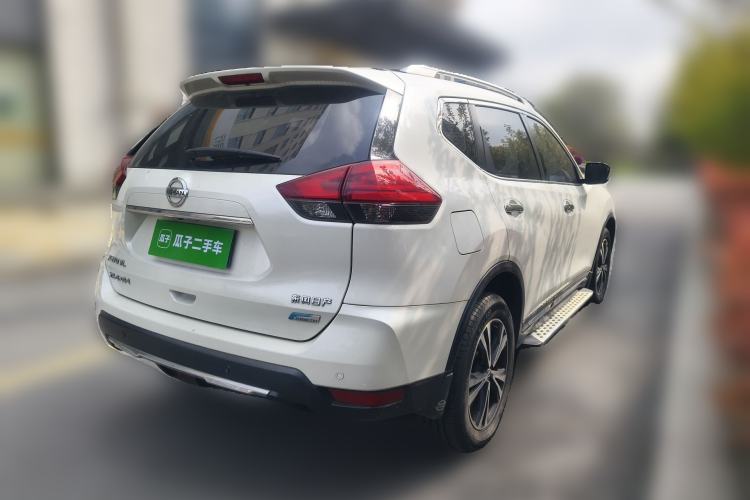 Used Nissan X-Trail 2017 2.5L CVT Leading Edition 4WD Rear Right 45 Deg