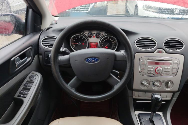 Used Ford Focus 2013 Hatchback Classic 1.8L Automatic Base Model Steering Wheel