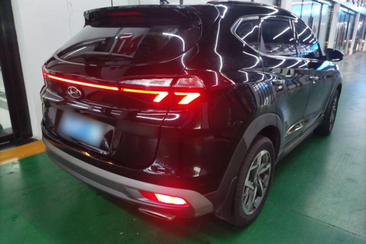 Used Hyundai Tucson 2019 280TGDi Dual-Clutch Two-Wheel Drive Fashion Edition China VI Standard
