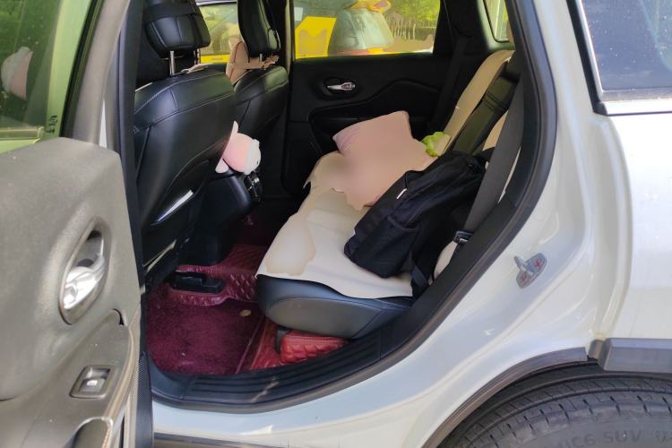 Used Jeep Cherokee 2017 2.0L Superior Edition