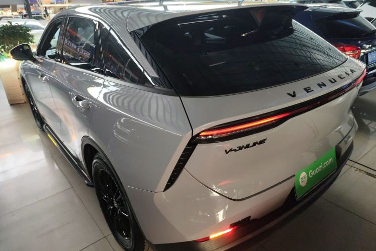 Used Venucia V 2021 260T Idol Edition Rear Left 45 Deg