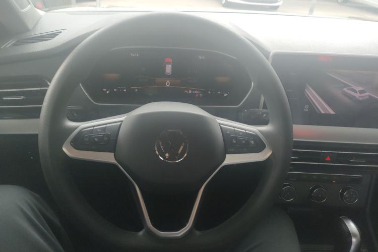 Used Volkswagen Lavida 2024 1.5L Automatic DeYi Edition Steering Wheel